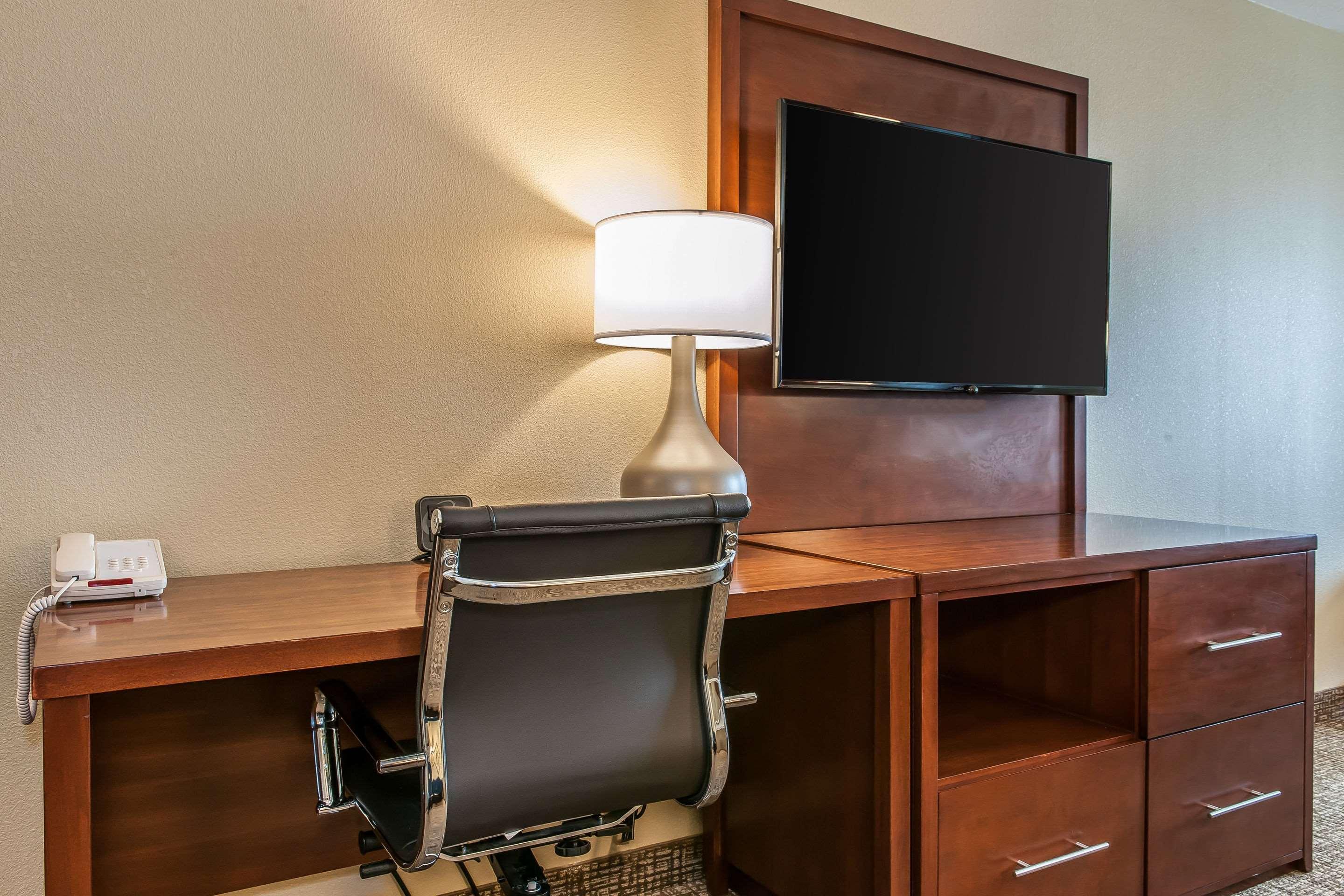 Comfort Suites Rensselaer Extérieur photo
