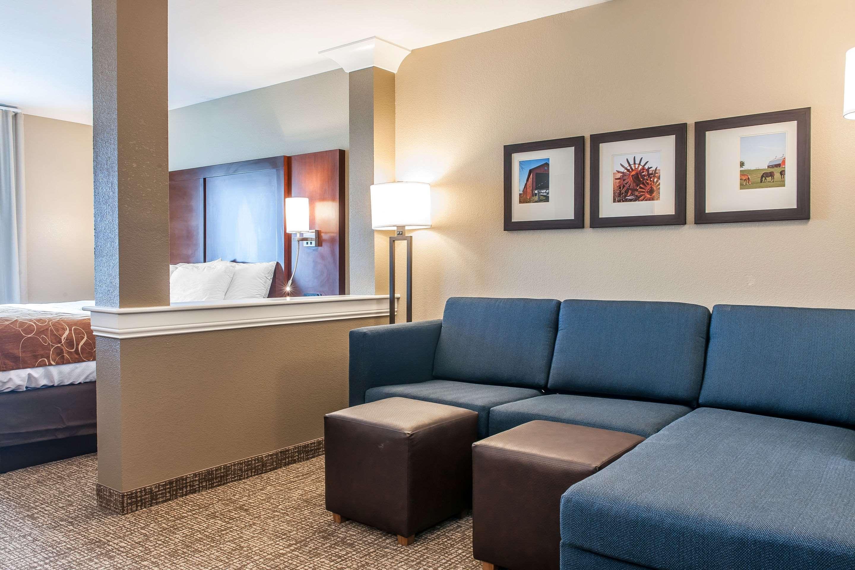Comfort Suites Rensselaer Extérieur photo