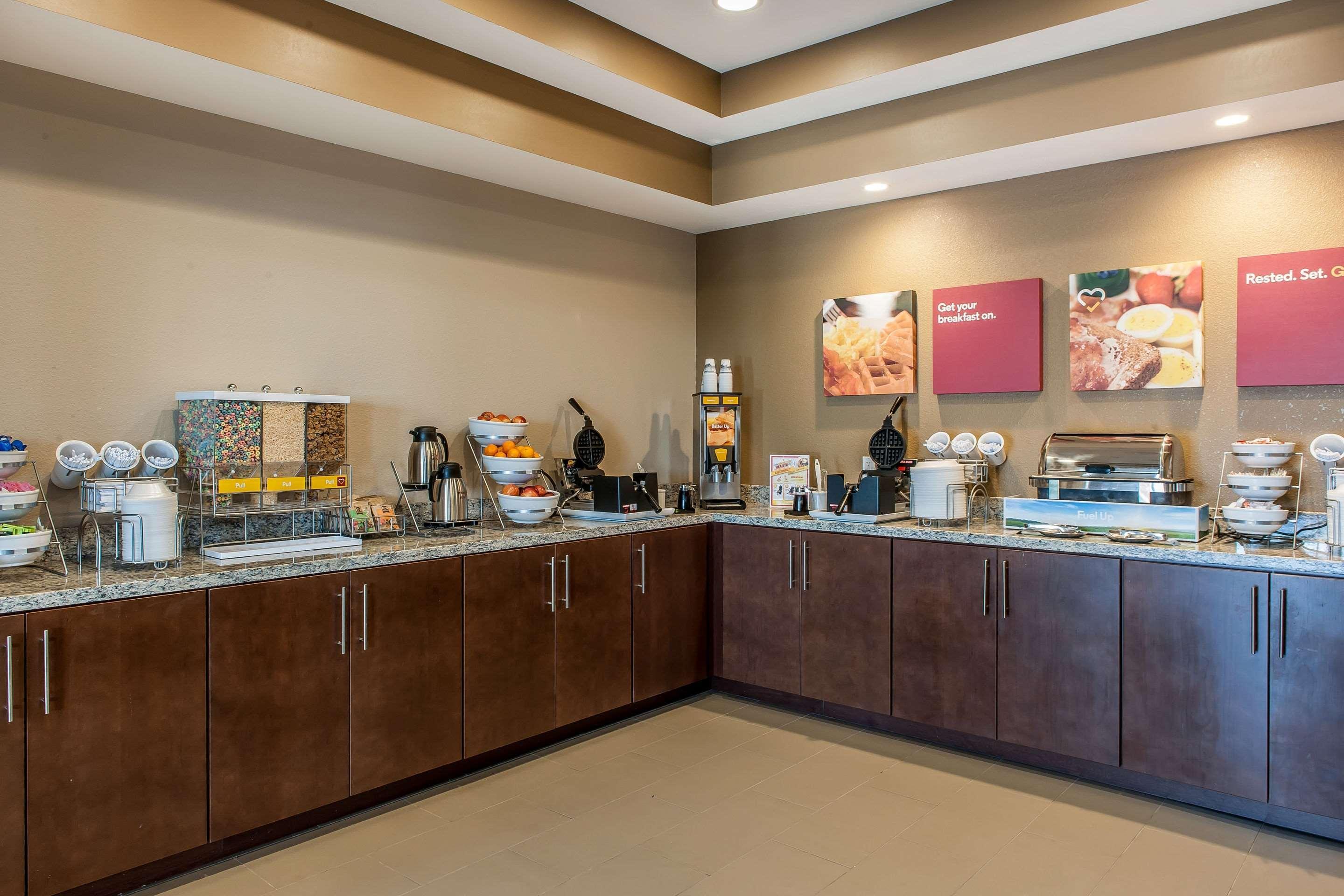 Comfort Suites Rensselaer Extérieur photo